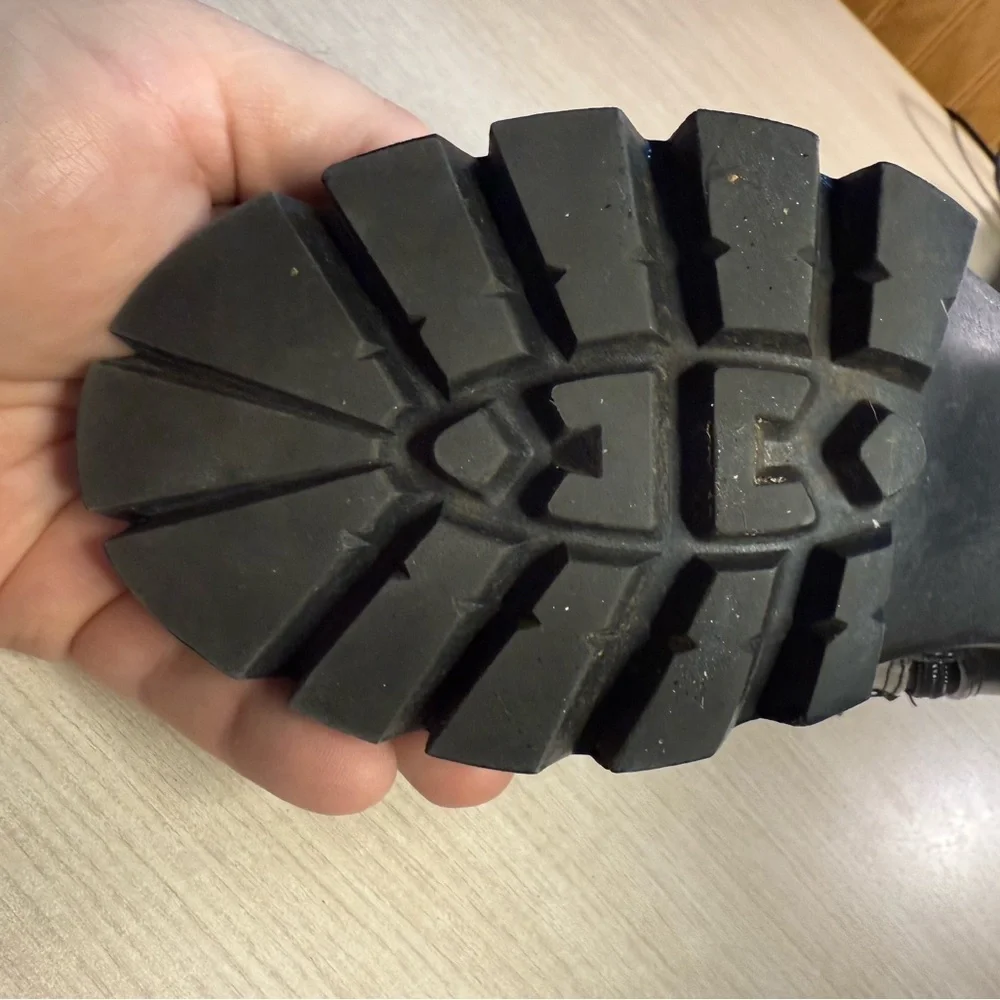 Women’s AllegraK Platform/Chunky Heel Boot Size 7 LIKE NEW!! - Picture 3 of 13